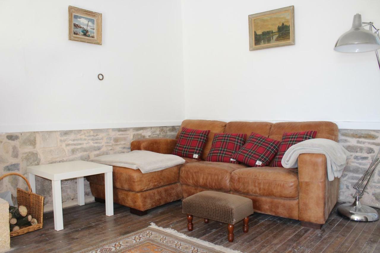 The Old Forge Apartamento La Rouaudiere Exterior foto